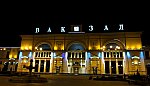 станция Витебск: Вокзал из ночного города