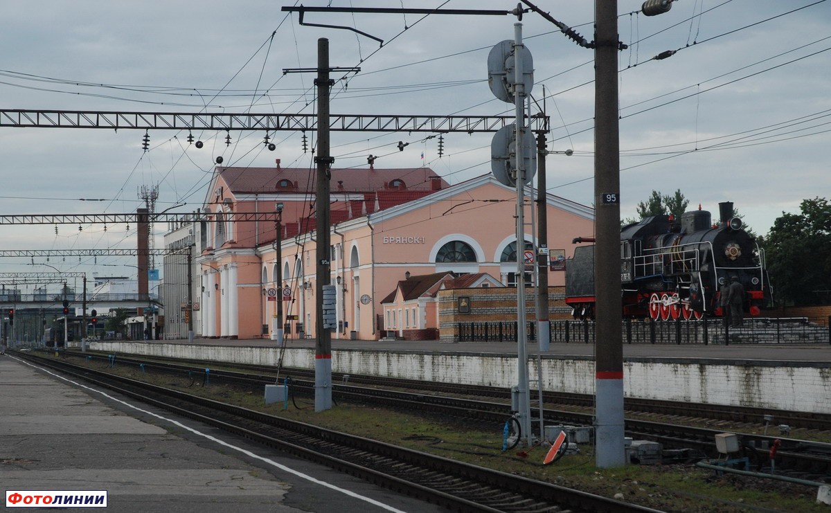 Вид платформ в сторону Брянска-Льговского