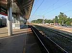 станция Крёкшино: Табличка и строительство нового пути с юго-восточной стороны, вид в чётном направлении