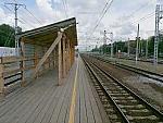 станция Апрелевка: Навес на второй временной платформе, вид в чётном направлении