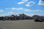 станция Унеча: Привокзальная площадь и пассажирское здание со стороны города