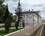 станция Ярцево: Пассажирское здание, вид в чётном направлении