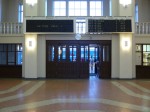 станция Даугавпилс: Информационное табло центрального зала