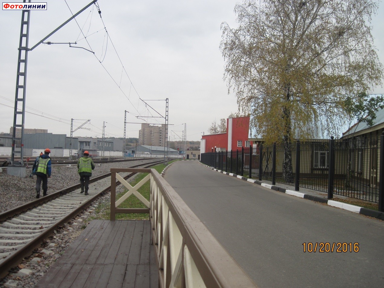 Вид с платформы в сторону Москвы-Рижской