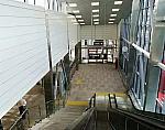 о.п. Стрешнево: Интерьер северного вестибюля, выход в город и на платформу в сторону о.п. Балтийская