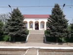 станция Таврическ: Пассажирское здание