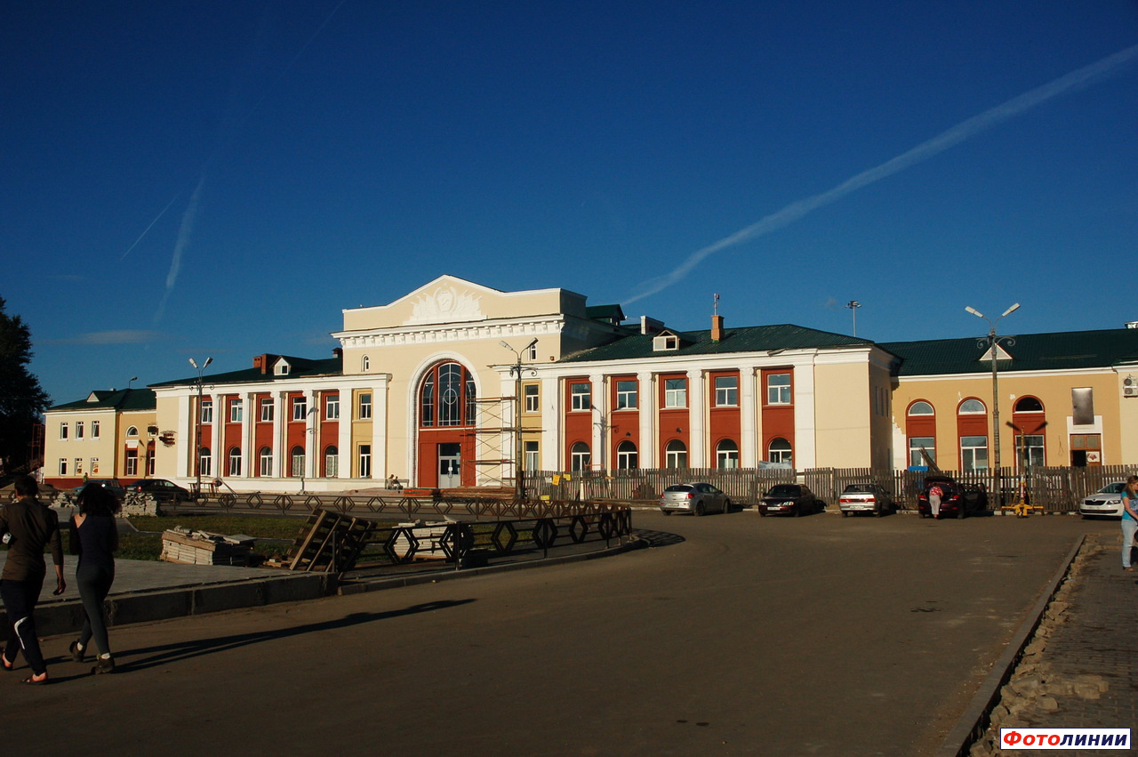 Вокзал и ремонт привокзальной площади