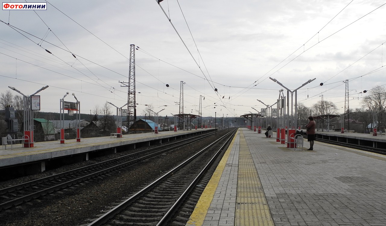 Вид с платформы № 2 в сторону Казани
