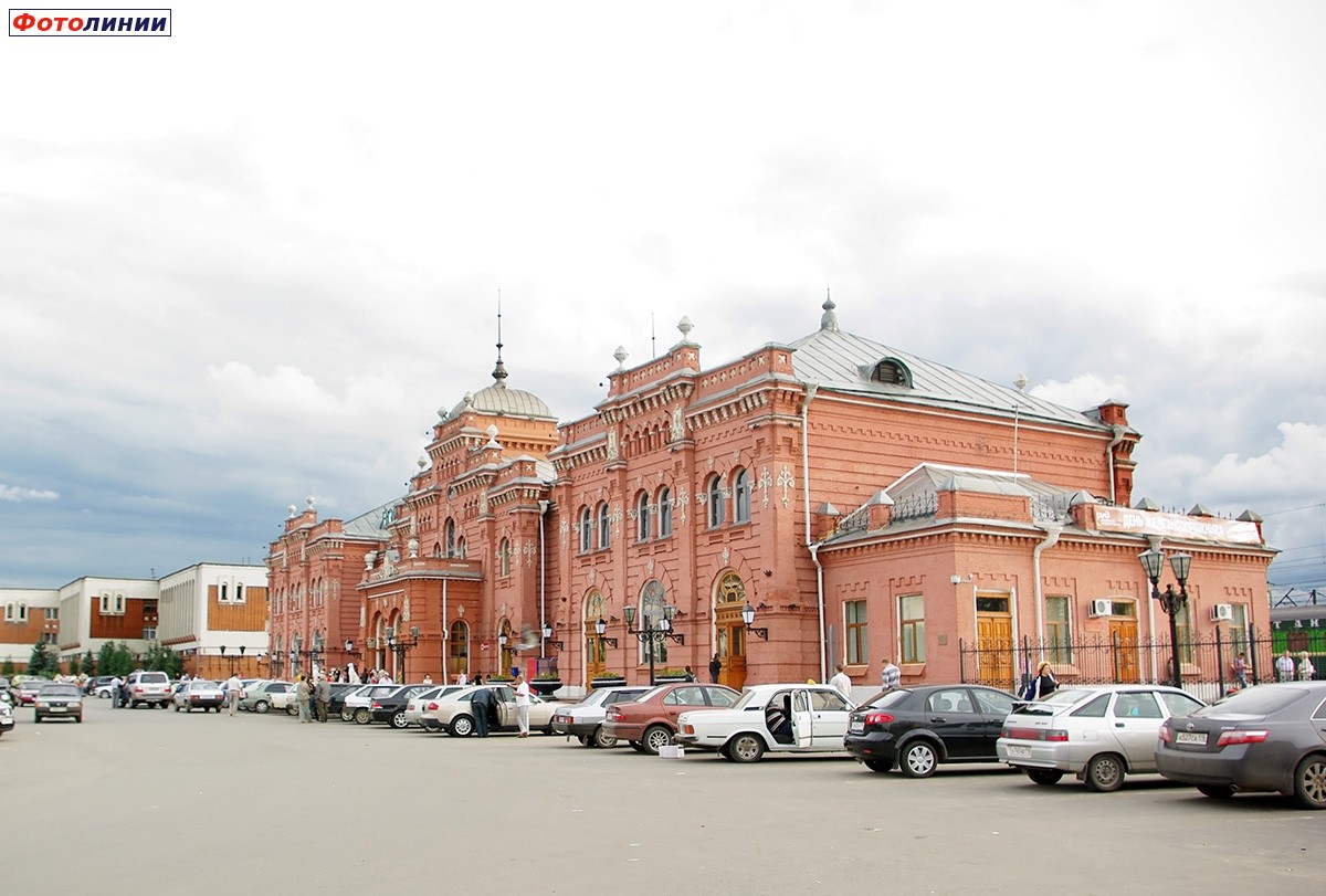 Вокзал со стороны города