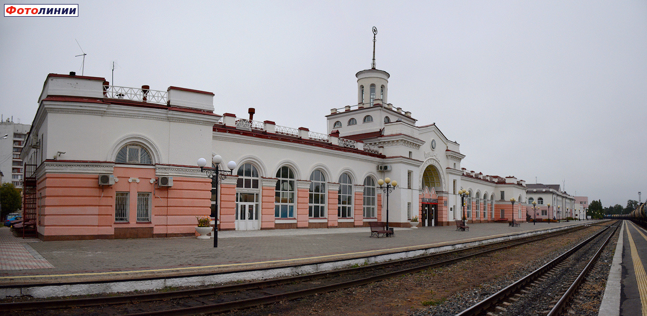 Вокзал, панорама с платформы