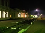 станция Пятихатки: Вокзал ночью. Вид в сторону Пятихаток-Стыковых