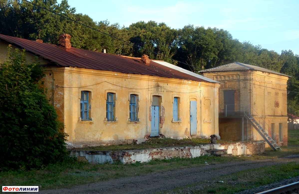 Здания бывшей станции